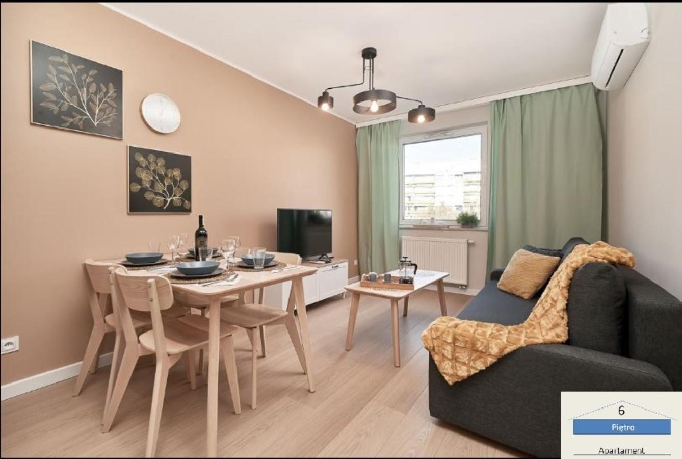 Szoste Pietro Apartment วรอตซวาฟ ภายนอก รูปภาพ